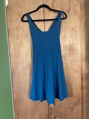Women’s Blue Scoop Neck Fit-and-Flare Athletic Spandex Dress